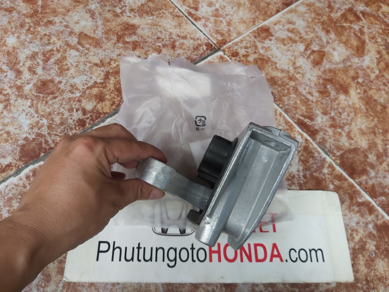 Chân hộp số xe honda CIVIC 2006-2011